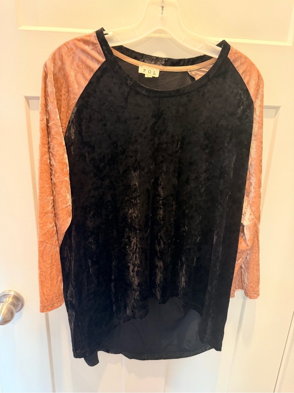 POL Black Crushed Velvet Mauve Raglan Sleeve High Low Tunic Top L